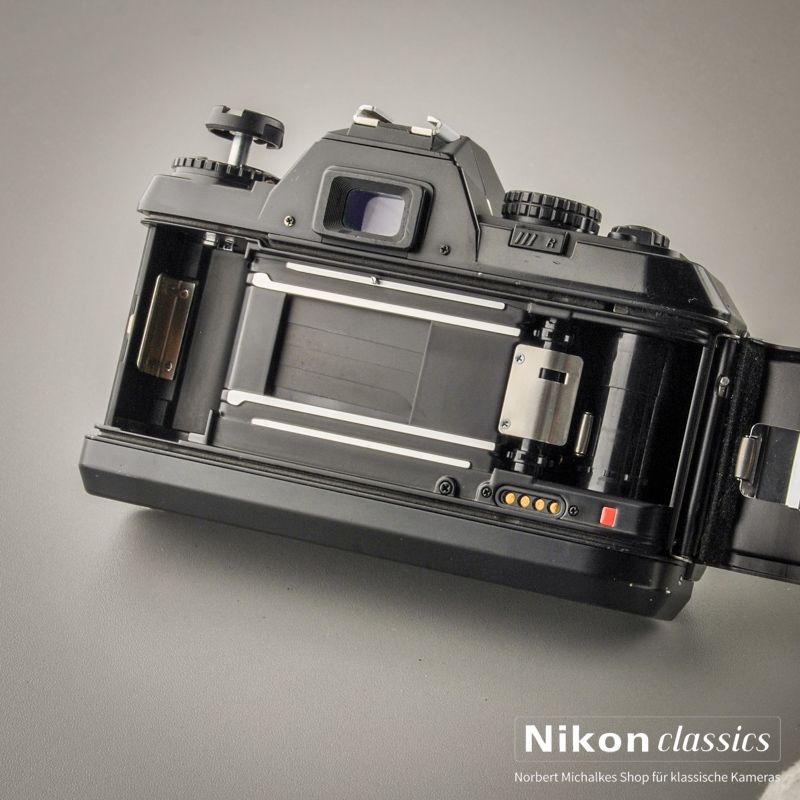 Nikon F301 mit Tamron Zoom 28-70/3,5-4,5