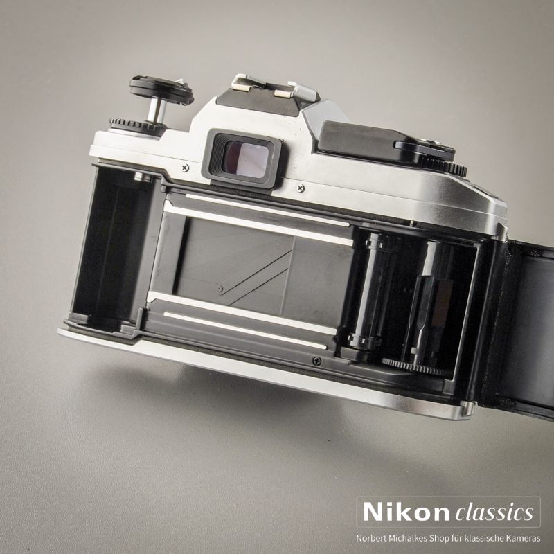 Nikon FG-20 mit 50/1,8 Starter-Set