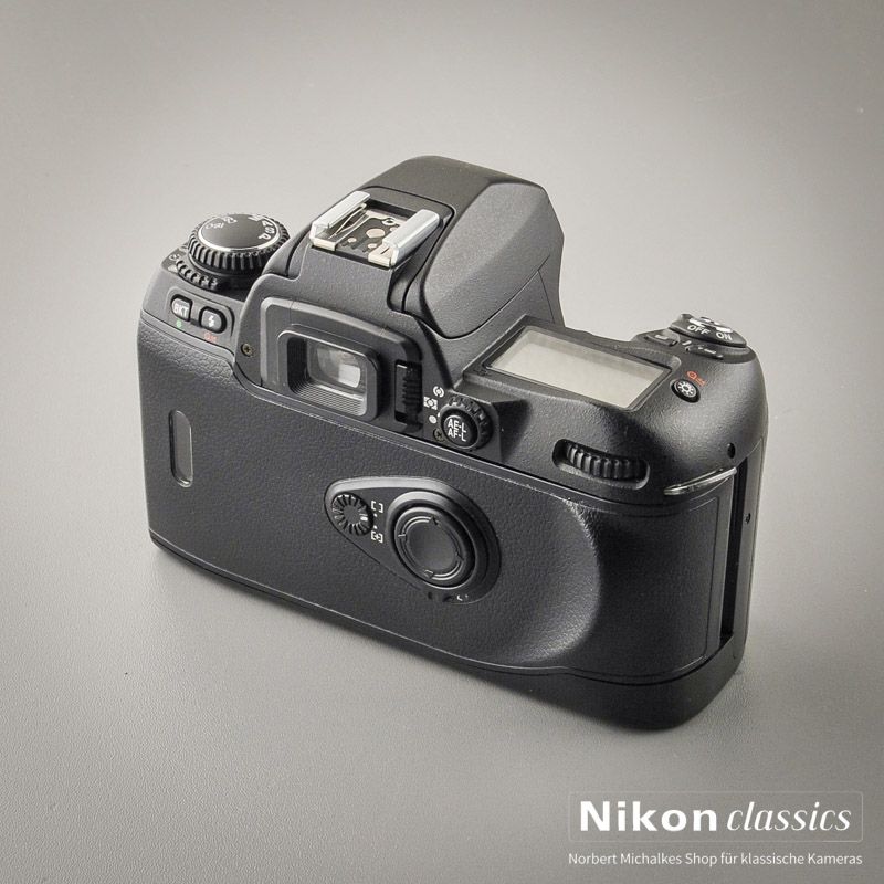 Nikon F80 (Zustand A)