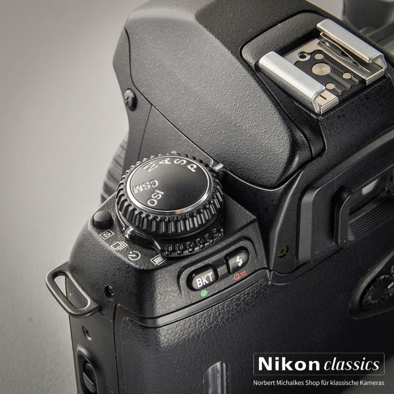 Nikon F80 (Zustand A)