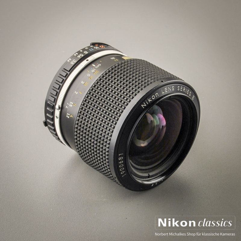 Nikon Zoom 36-72/3,5 AIS Series E (Zustand A/A-)