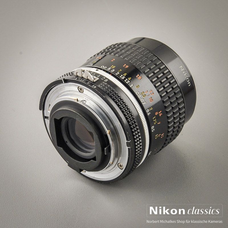 Nikon Micro-Nikkor 55/2,8 AIS (Zustand A/A-)