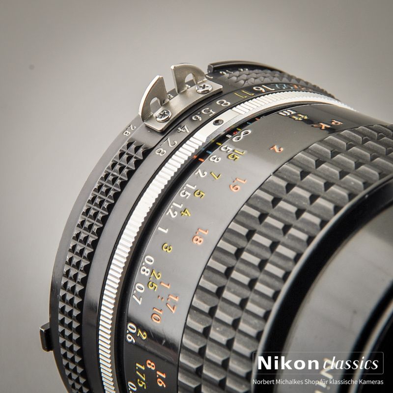 Nikon Micro-Nikkor 55/2,8 AIS (Zustand A/A-)