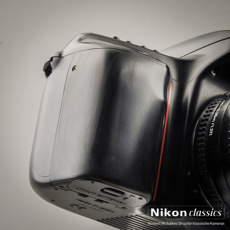 Nikon F50 mit Nikkor 35-80/4-5,6 D