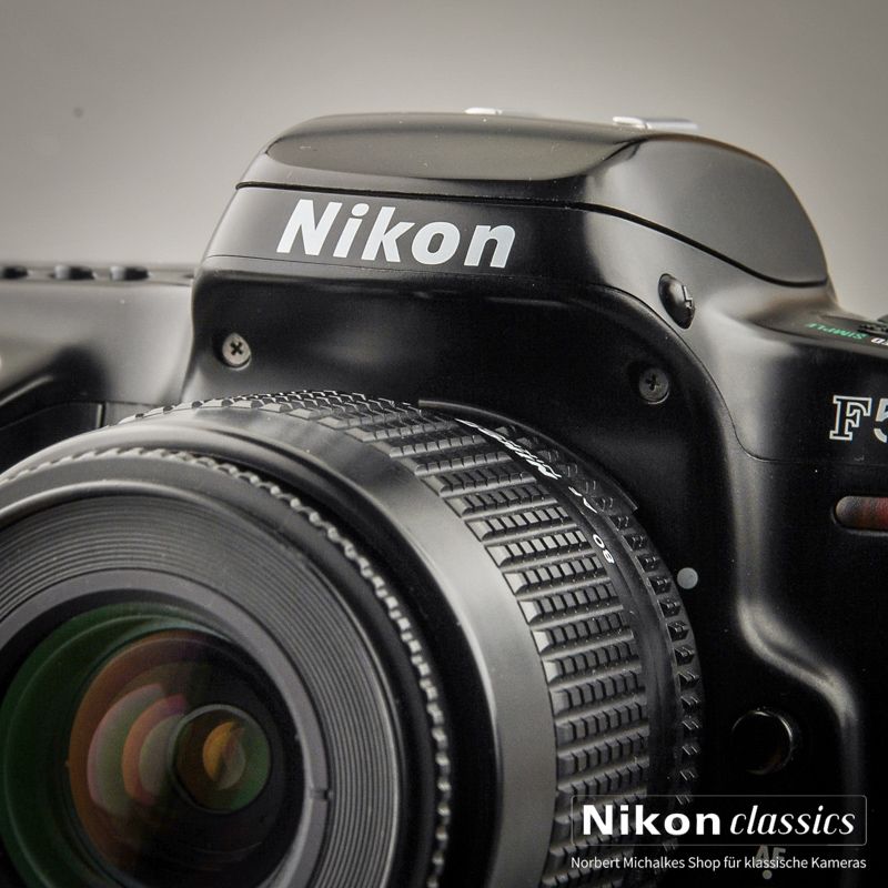 Nikon F50 mit Nikkor 35-80/4-5,6 D