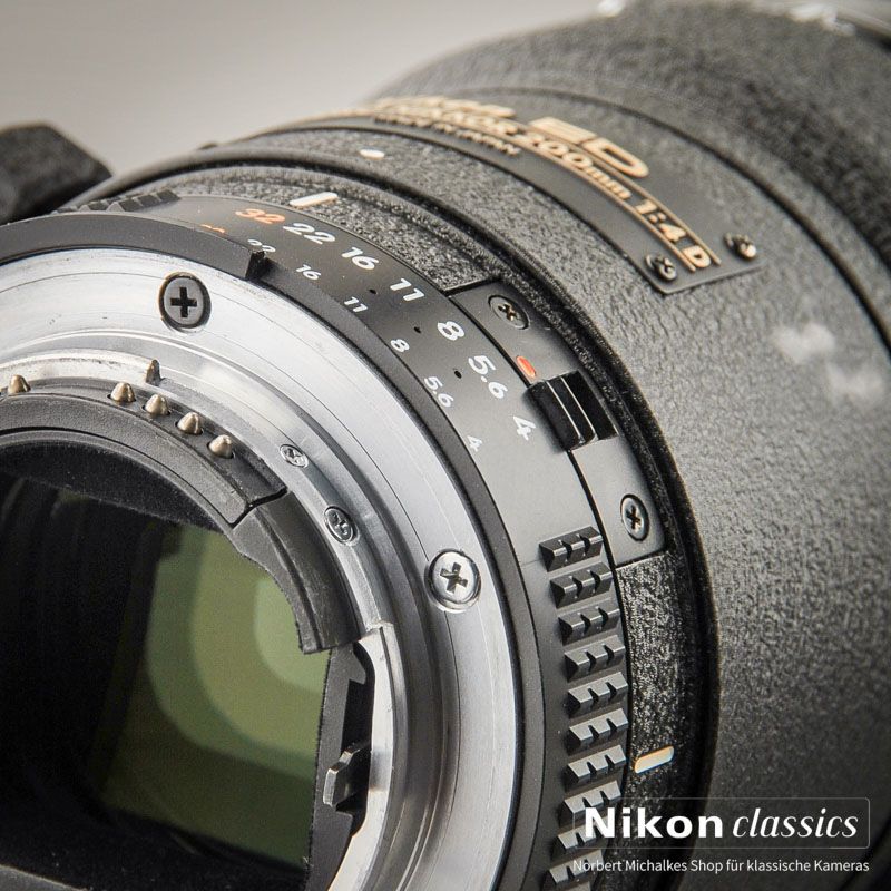 Nikon AF-D Micro-Nikkor 200/4 IF ED (Zustand A/A-)