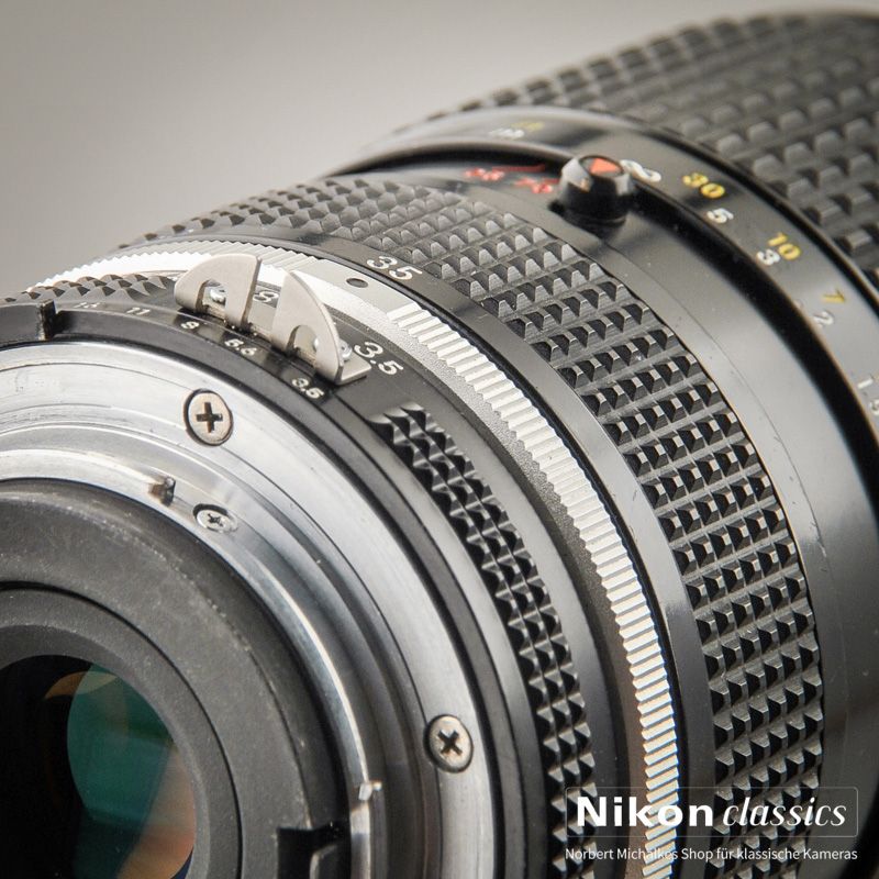 Nikon Zoom-Nikkor 35-70/3,5 AIS (Condition A/A-)