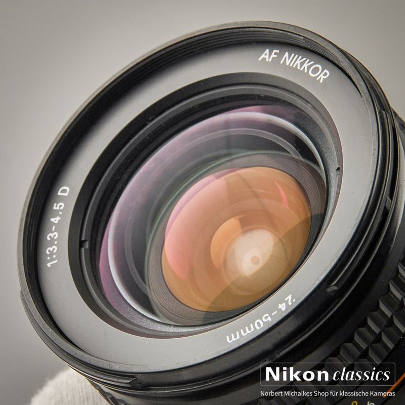 Nikon AF-D Zoom-Nikkor 24-50/3,3-4,5 (Condition A-)