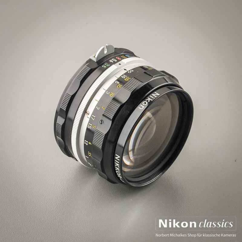 Nikon Nikkor-H Auto 28/3,5 nonAI "Berg-und-Tal" (Zustand A)