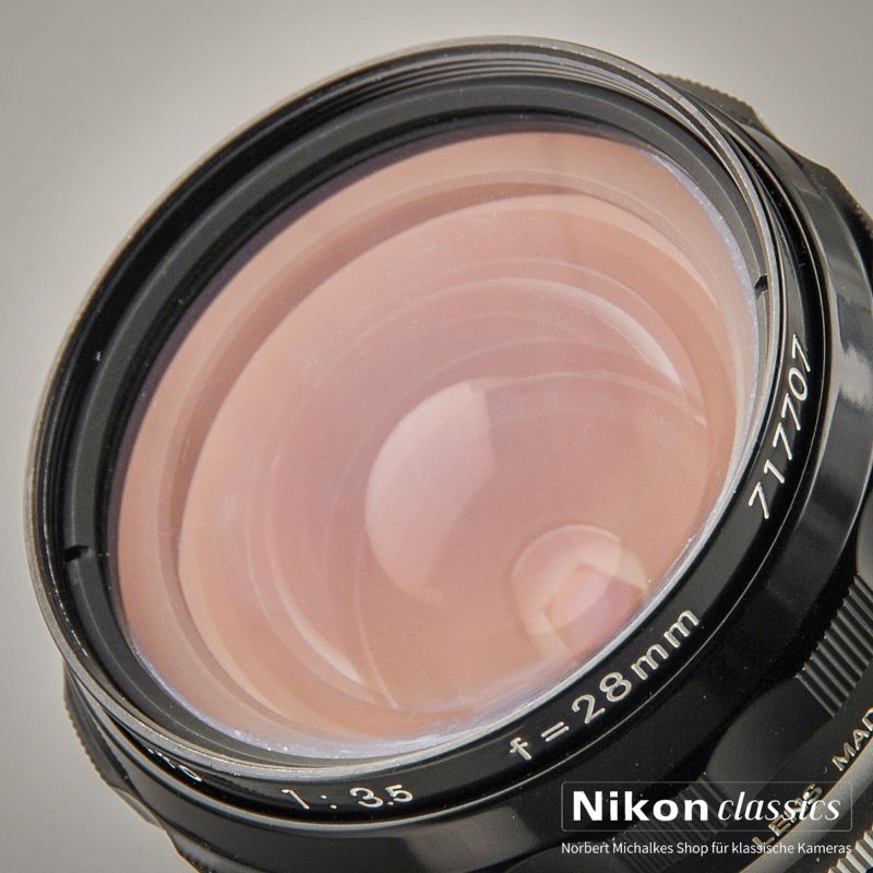 Nikon Nikkor-H Auto 28/3,5 nonAI "Berg-und-Tal" (Zustand A)