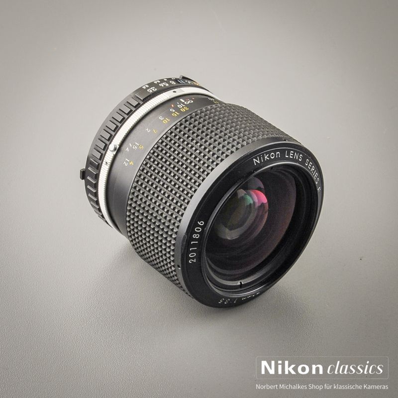 Nikon Zoom 36-72/3,5 AIS Series E (Zustand A/A-)