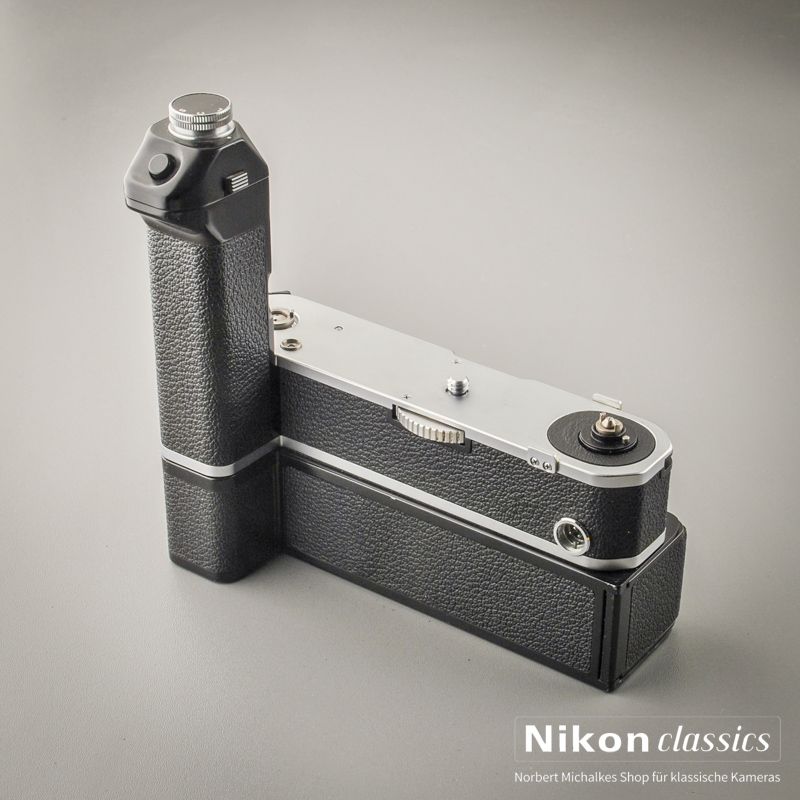 Nikon Motor Drive MD-2 with MB-1 for F2 (Condition A/A-)