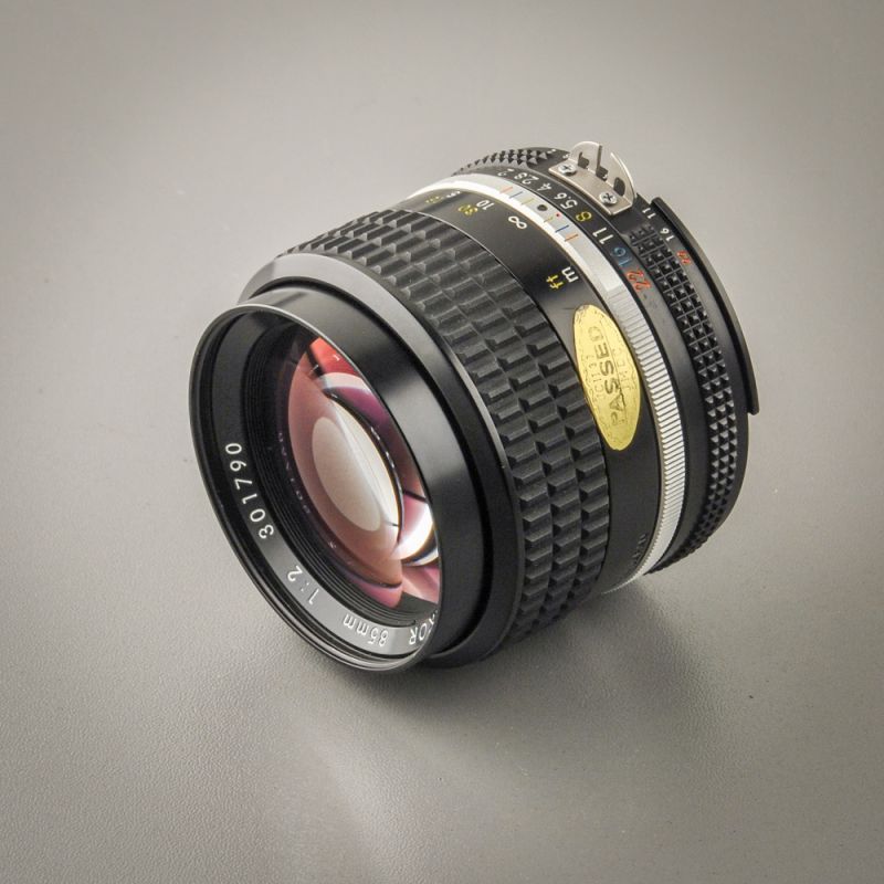 Nikon Nikkor 85/2,0 AIS  (Zustand A)