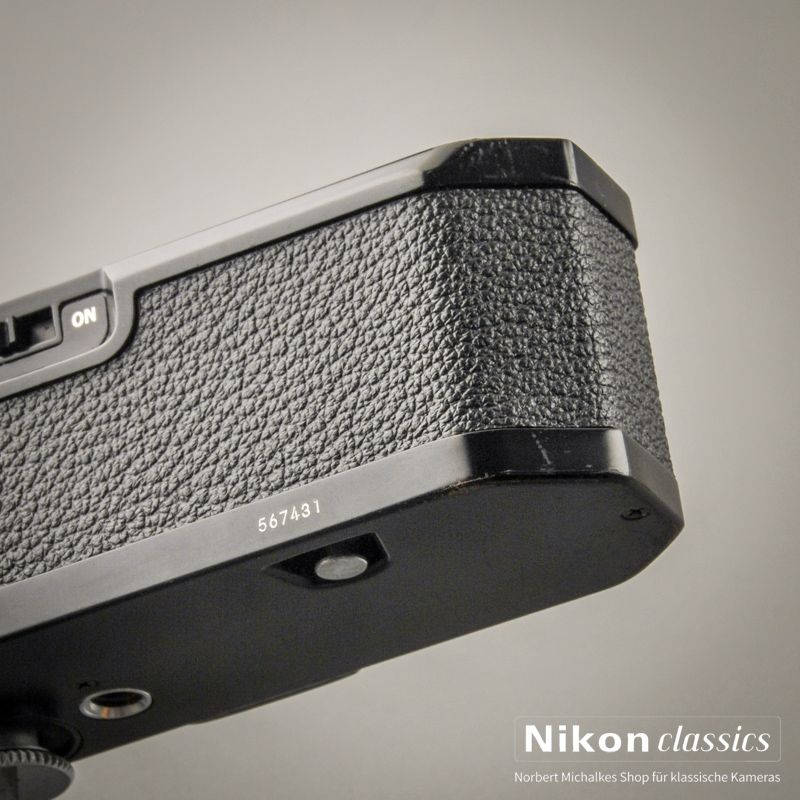 Nikon Auto Winder AW-1 (Zustand A/A-)