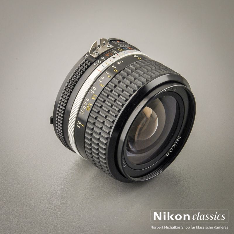 Nikon Nikkor 24/2,8 AIS  (Zustand A/A-)