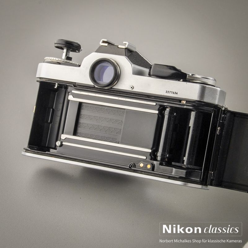 Nikon FE-2 (Zustand A/A-)