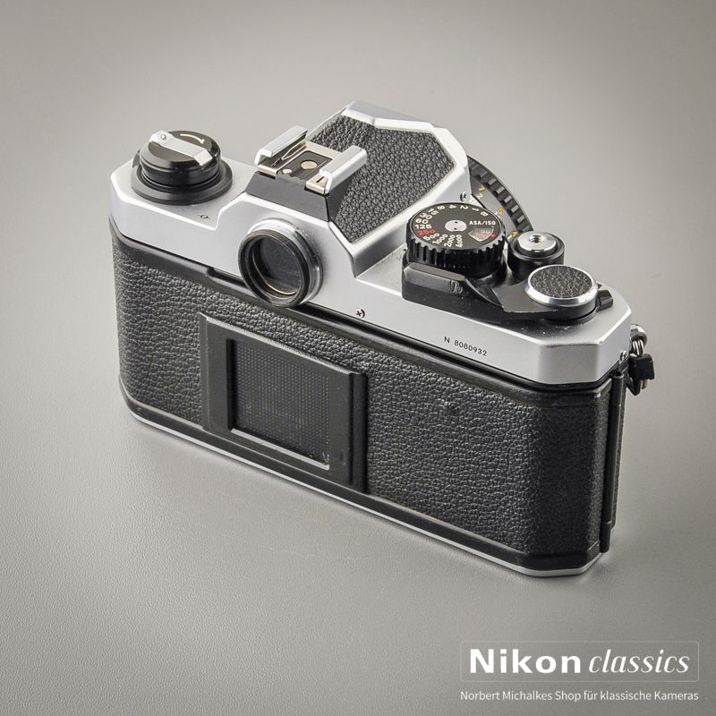 Nikon FM2n with 50/1,8 (Condition A-)