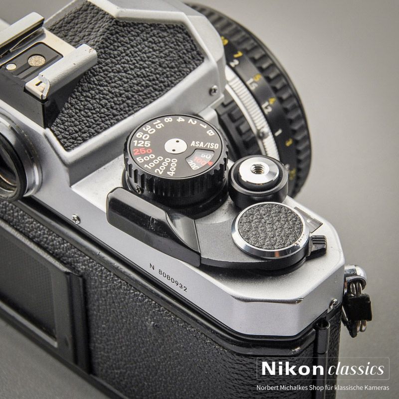 Nikon FM2n with 50/1,8 (Condition A-)