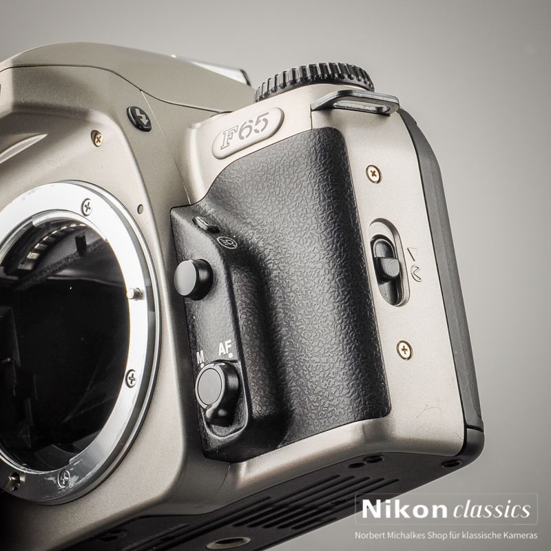 Nikon F65 (Zustand A)
