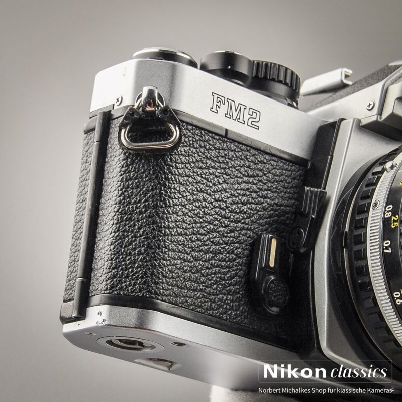 Nikon FM2n with 50/1,8 (Condition A-)