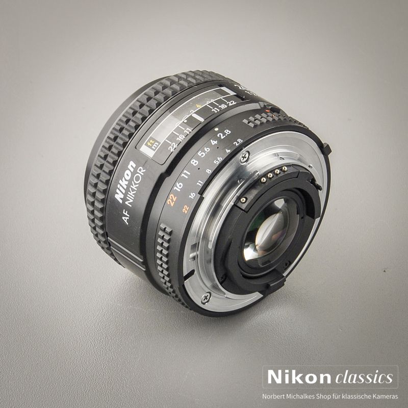 Nikon AF-D Nikkor 24/2,8 (Zustand A-)
