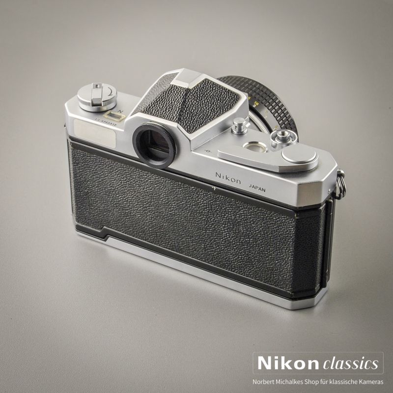 Nikkormat FTN mit Nikkor 50/1,4 (Zustand A-)