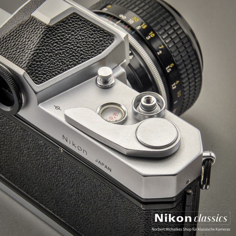 Nikkormat FTN mit Nikkor 50/1,4 (Zustand A-)