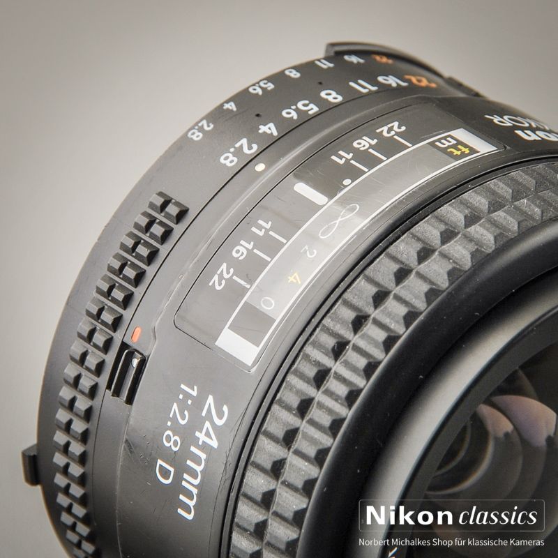 Nikon AF-D Nikkor 24/2,8 (Zustand A-)