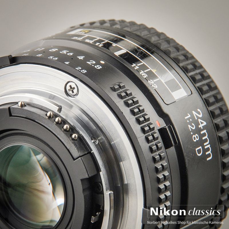 Nikon AF-D Nikkor 24/2,8 (Zustand A-)
