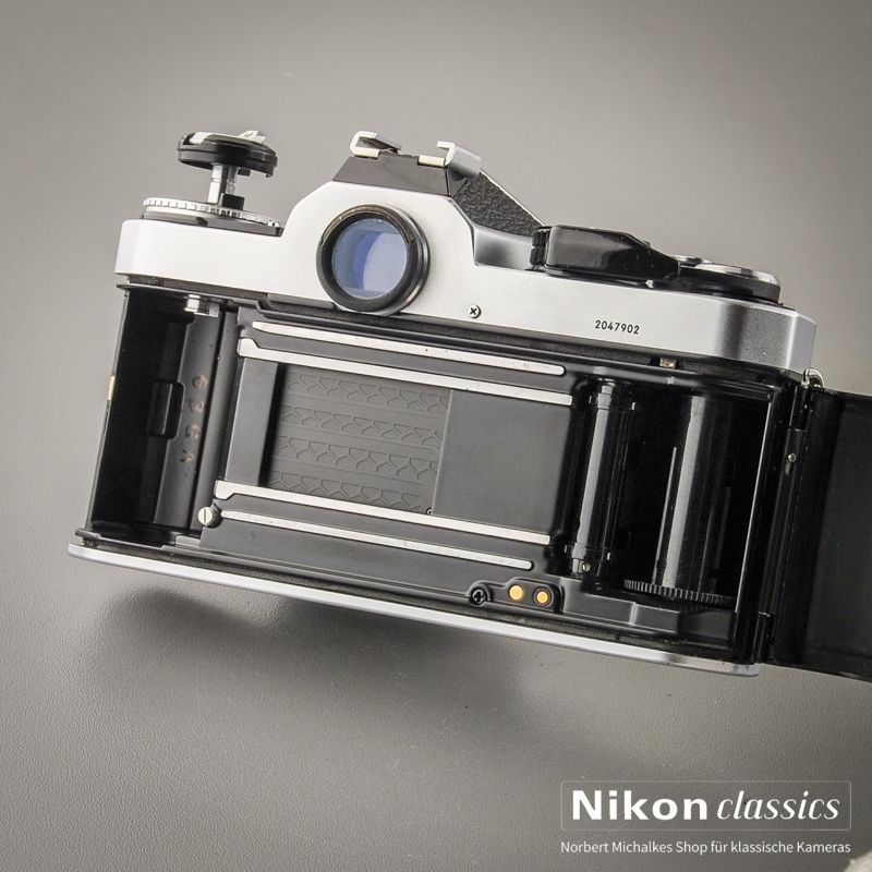 Nikon FE-2 (Zustand A/A-)