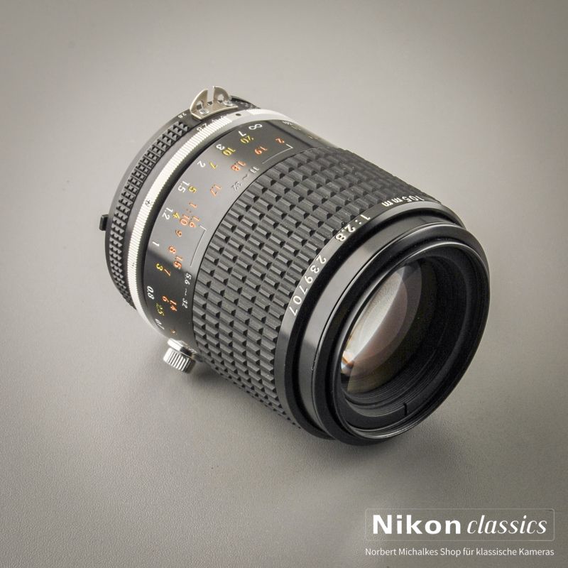 Nikon Micro-Nikkor 105/2,8 AIS (Condition A)