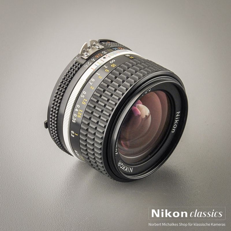Nikon Nikkor 28/2,8 AIS (Zustand A)