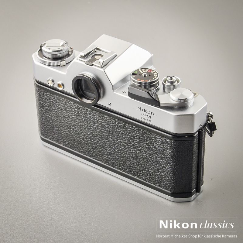 Nikkormat EL (Condition A/A-)