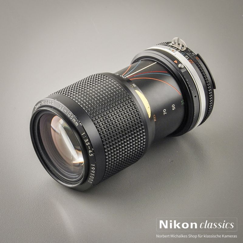 Nikon Zoom-Nikkor 35-105/3,5-4,5 AIS Macro (Condition A/A-)