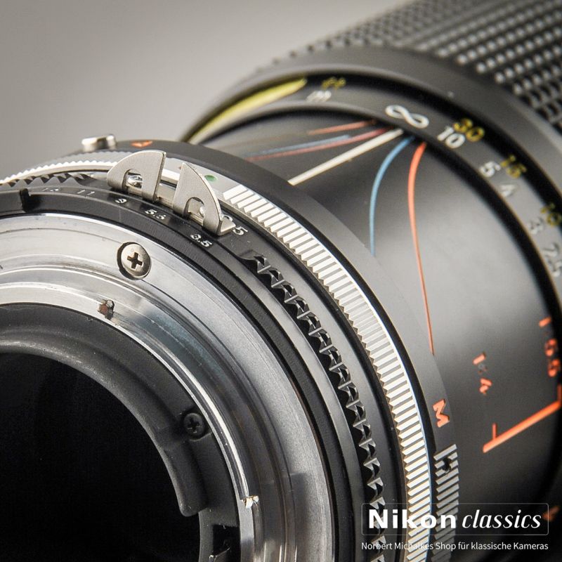 Nikon Zoom-Nikkor 35-105/3,5-4,5 AIS Macro (Condition A/A-)