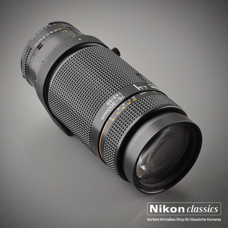 Nikon AF Zoom-Nikkor 75-300/4,5-5,6 (Condition A)